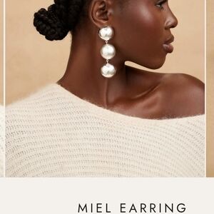 Brand New MIEL EARRING, Elegant Silver Pearl Drop Earrings
